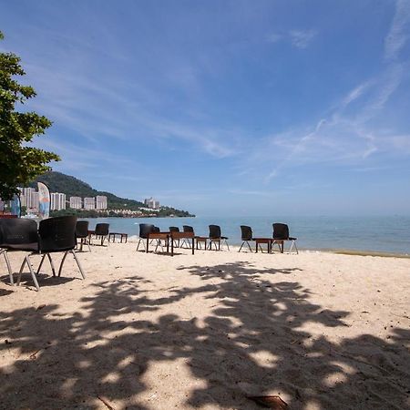 Sea View Paradise Apartment Tanjung Bungah  Bagian luar foto