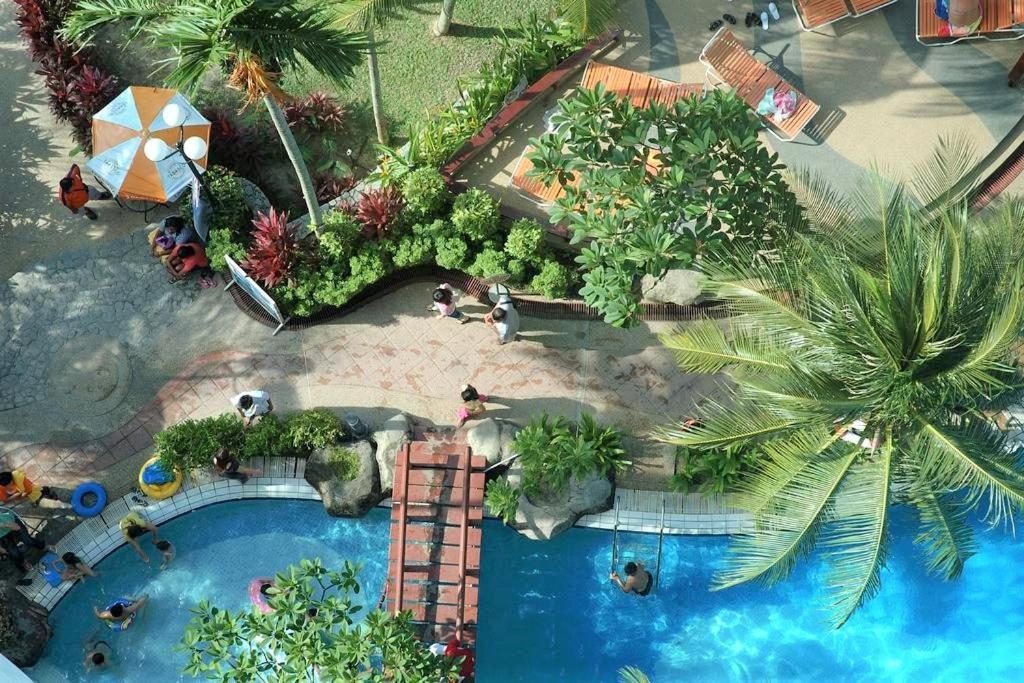 Sea View Paradise Apartment Tanjung Bungah  Bagian luar foto