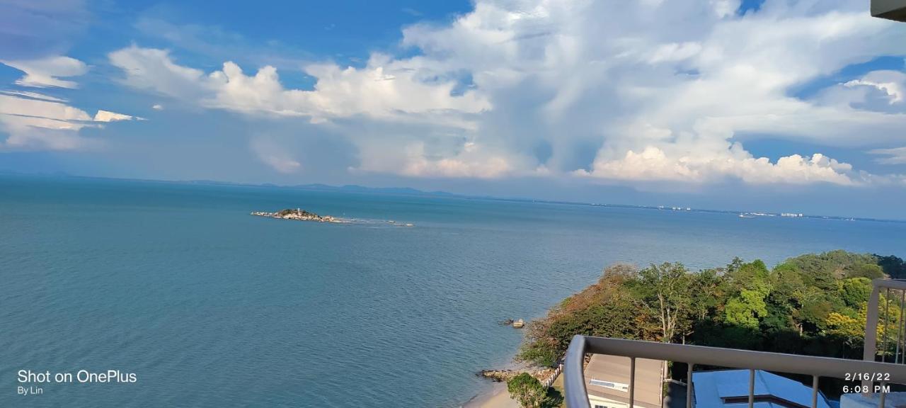 Sea View Paradise Apartment Tanjung Bungah  Bagian luar foto
