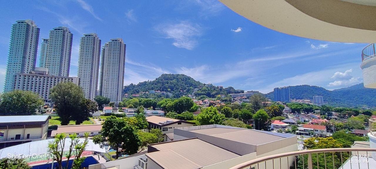Sea View Paradise Apartment Tanjung Bungah  Bagian luar foto