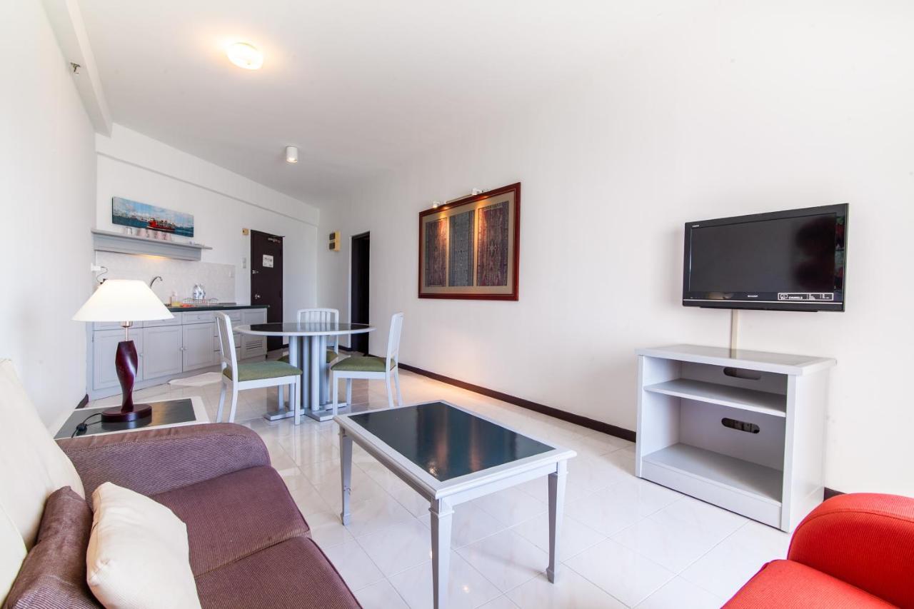 Sea View Paradise Apartment Tanjung Bungah  Bagian luar foto