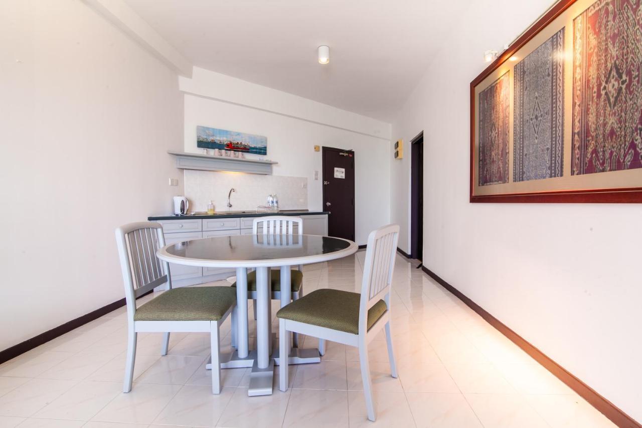 Sea View Paradise Apartment Tanjung Bungah  Bagian luar foto